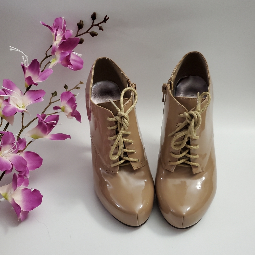 Forever 21 Nude Colored Patent Ankle Boot Heels